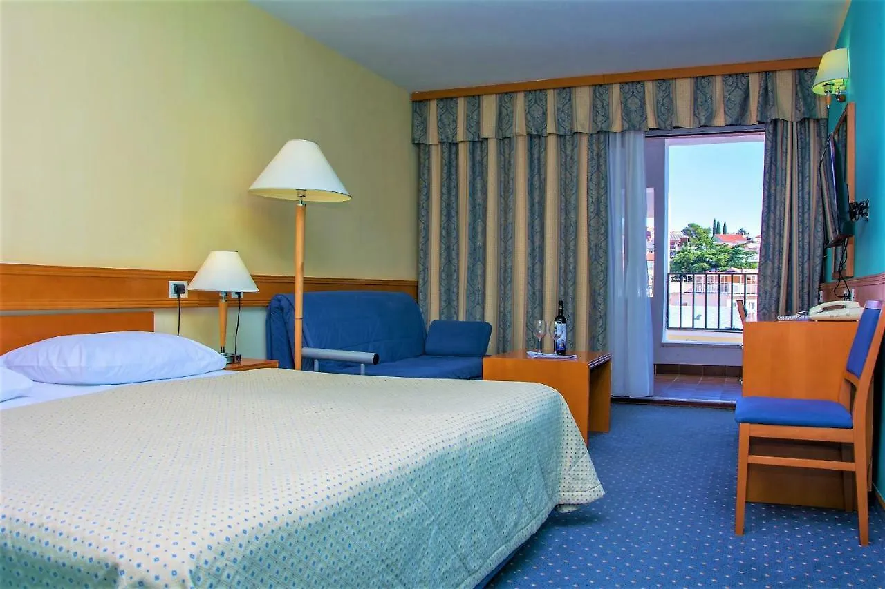 Hotel Selce 3*,  Croatia