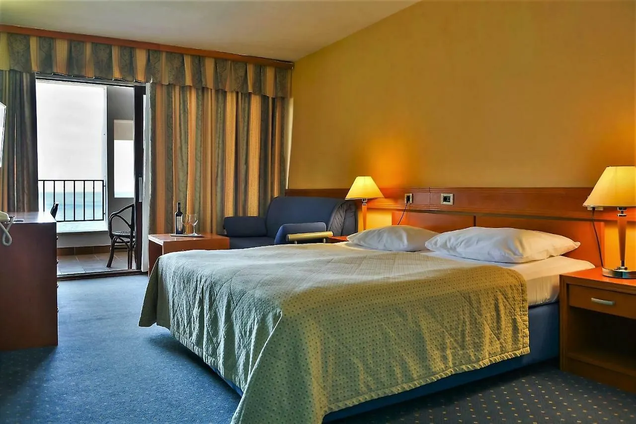 Hotel Selce 3*,